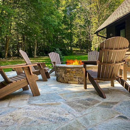 Modern Mountain Creekhouse Villa Maggie Valley Exterior photo