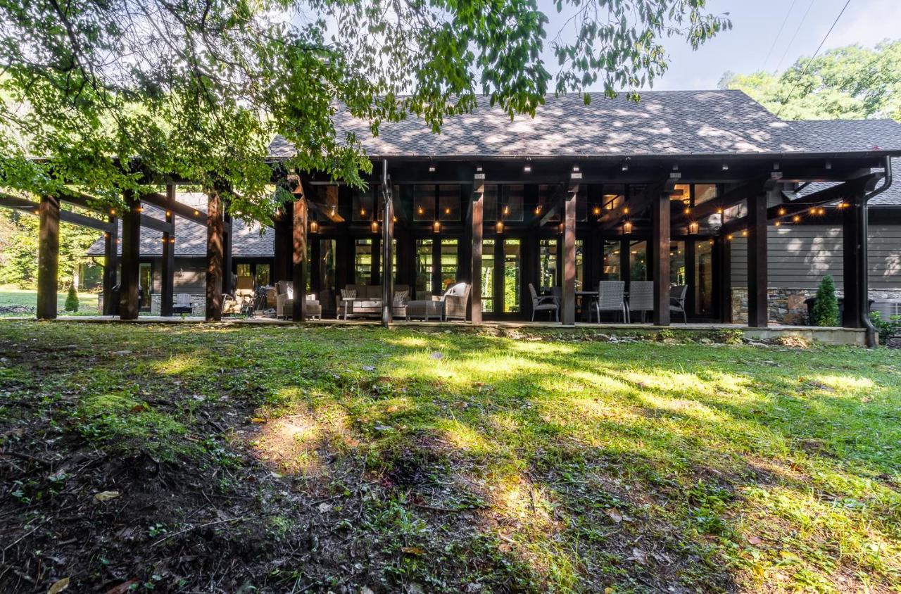 Modern Mountain Creekhouse Villa Maggie Valley Exterior photo